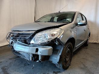 škoda dodávky Dacia Sandero Sandero I (BS) Hatchback 1.4 LPG (K7J-714) [53kW]  (01-2009/12-2012) 2010/6
