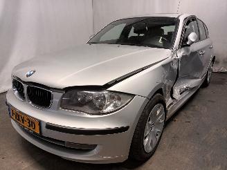 Coche accidentado BMW 1-serie 1 serie (E87/87N) Hatchback 5-drs 118i 16V (N43-B20A) [105kW]  (09-200=
6/06-2011) 2009/2