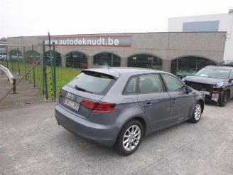 škoda osobní automobily Audi A3 1.6 TDI  ATTRACTION 2014/5